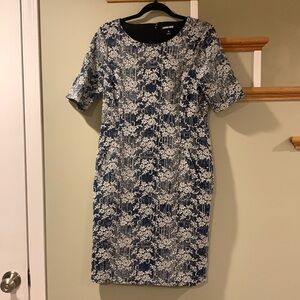 Lands’ End size 10 blue lace print dress.
